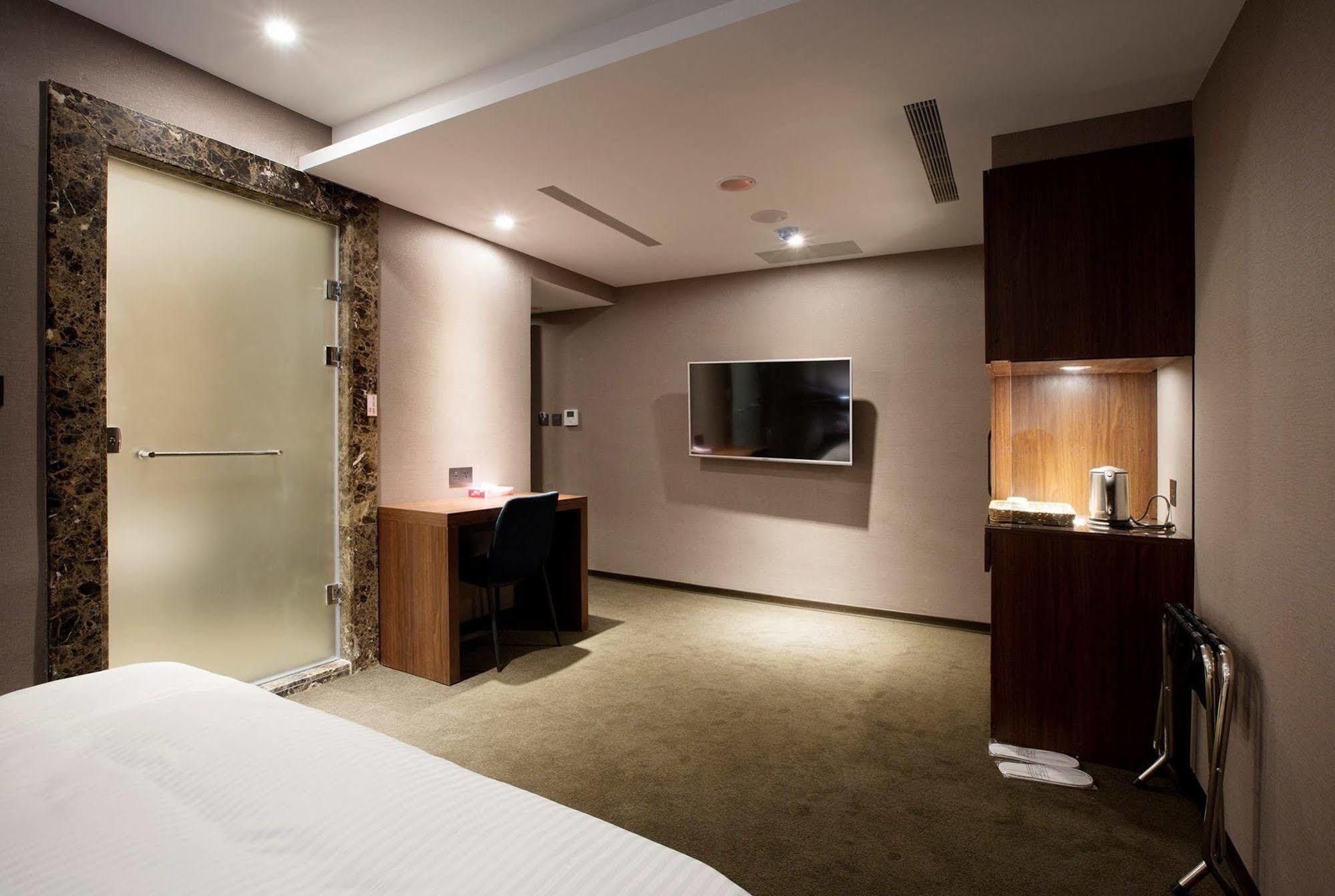 Noble Hotel Taipei Exterior foto